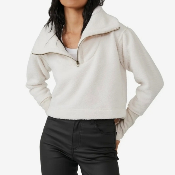 Free People Sweaters - NWT Free People White Poppy Fleece half zip size medium